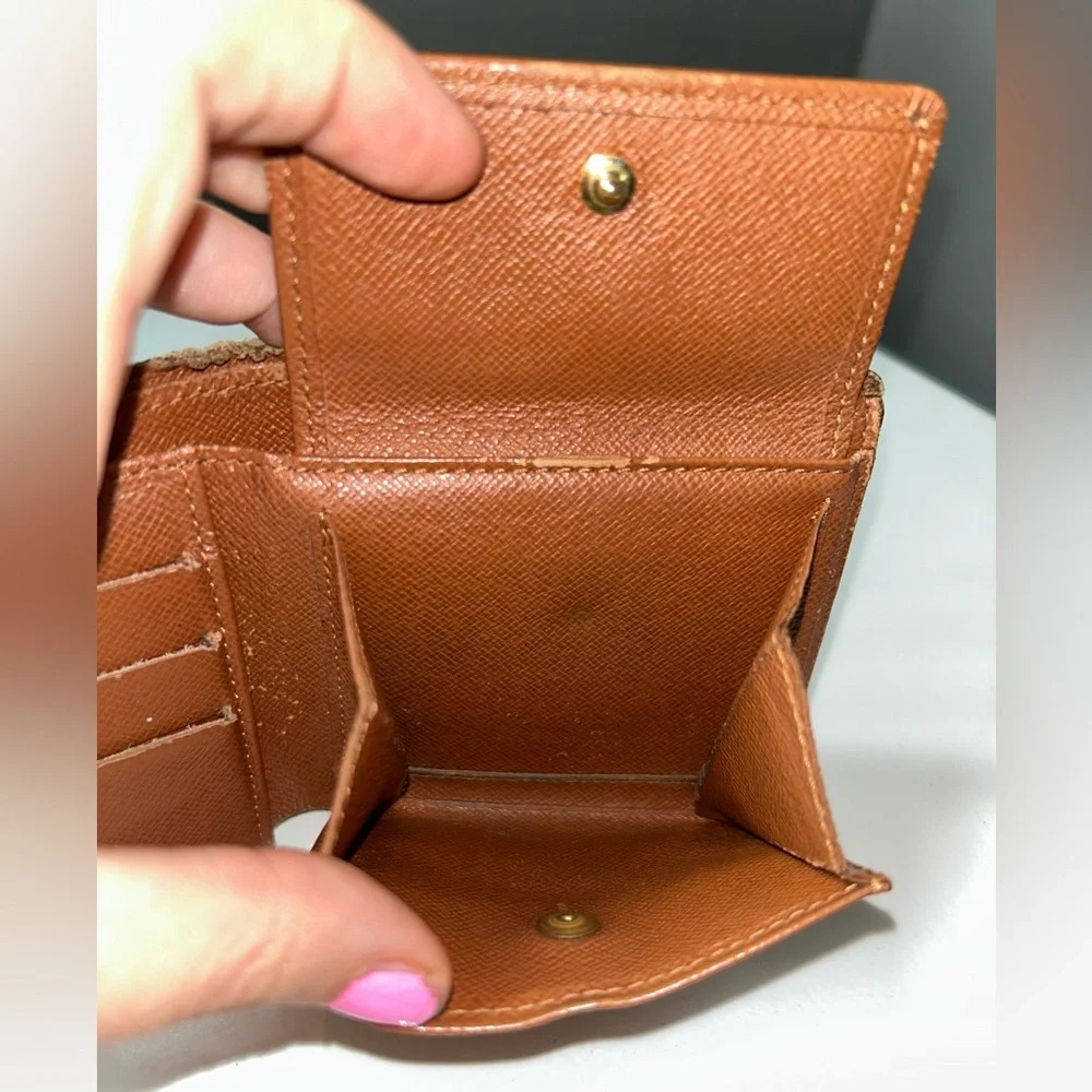 Louis Vuitton Monogram Bifold Wallet CA0968 - Picture 6 of 15
